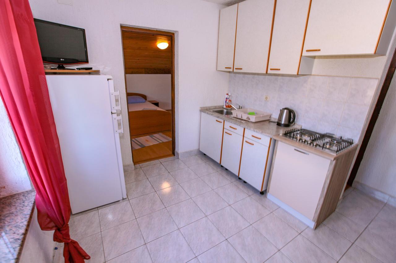 Apartments Dinko Новаля Екстер'єр фото