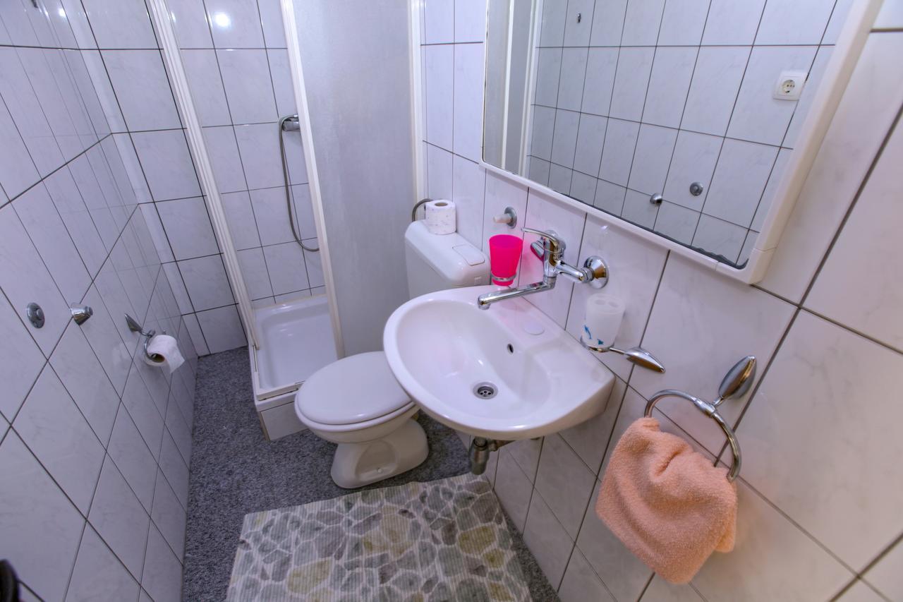 Apartments Dinko Новаля Екстер'єр фото